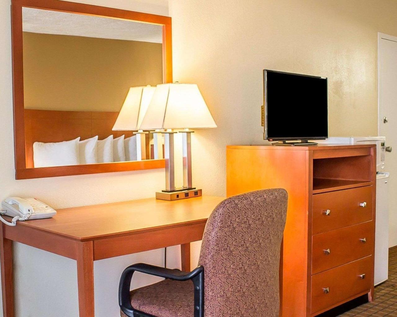 & Hotel 3*